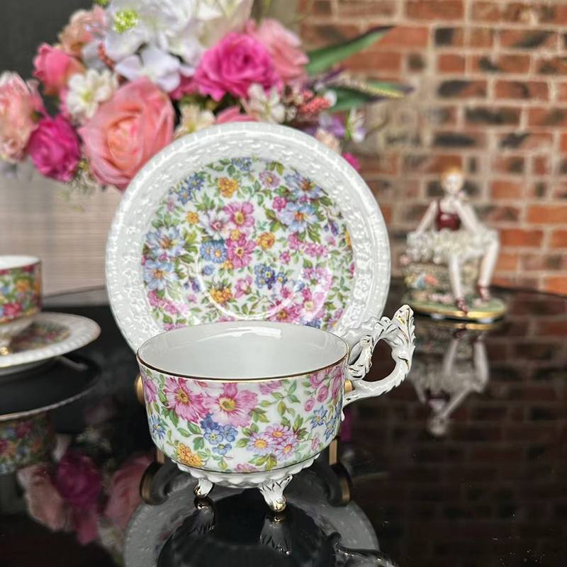 Coffee cups, plates, European  - đánh giá và giá Coffee Tea English